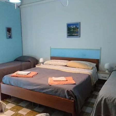 Apartament Stanza 30 Euro Per 2 Acireale *