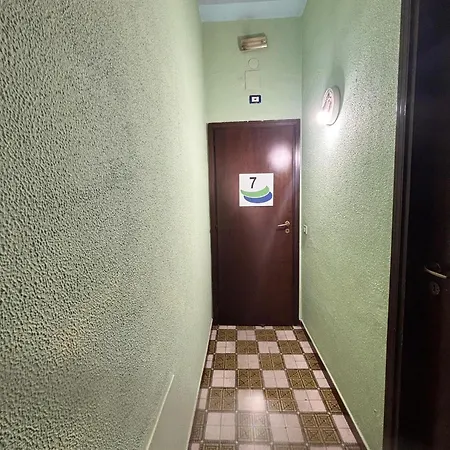 Apartment Stanza 30 Euro Per 2 Acireale