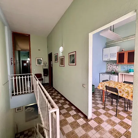 Stanza 30 Euro Per 2 Acireale Santa Tecla