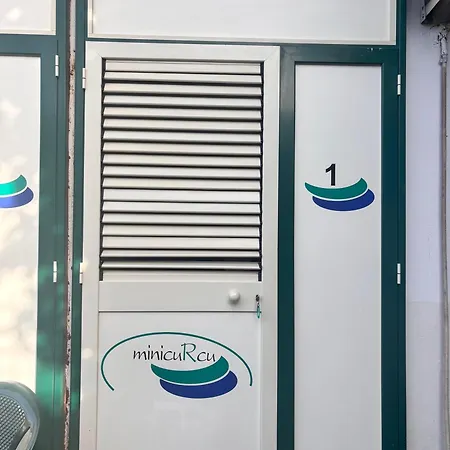 Stanza 30 Euro Per 2 Acireale